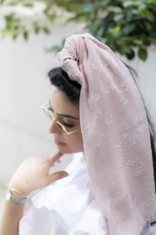 מטפחת חן בהירה