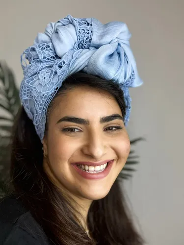 מטפחת תכלת תחרה